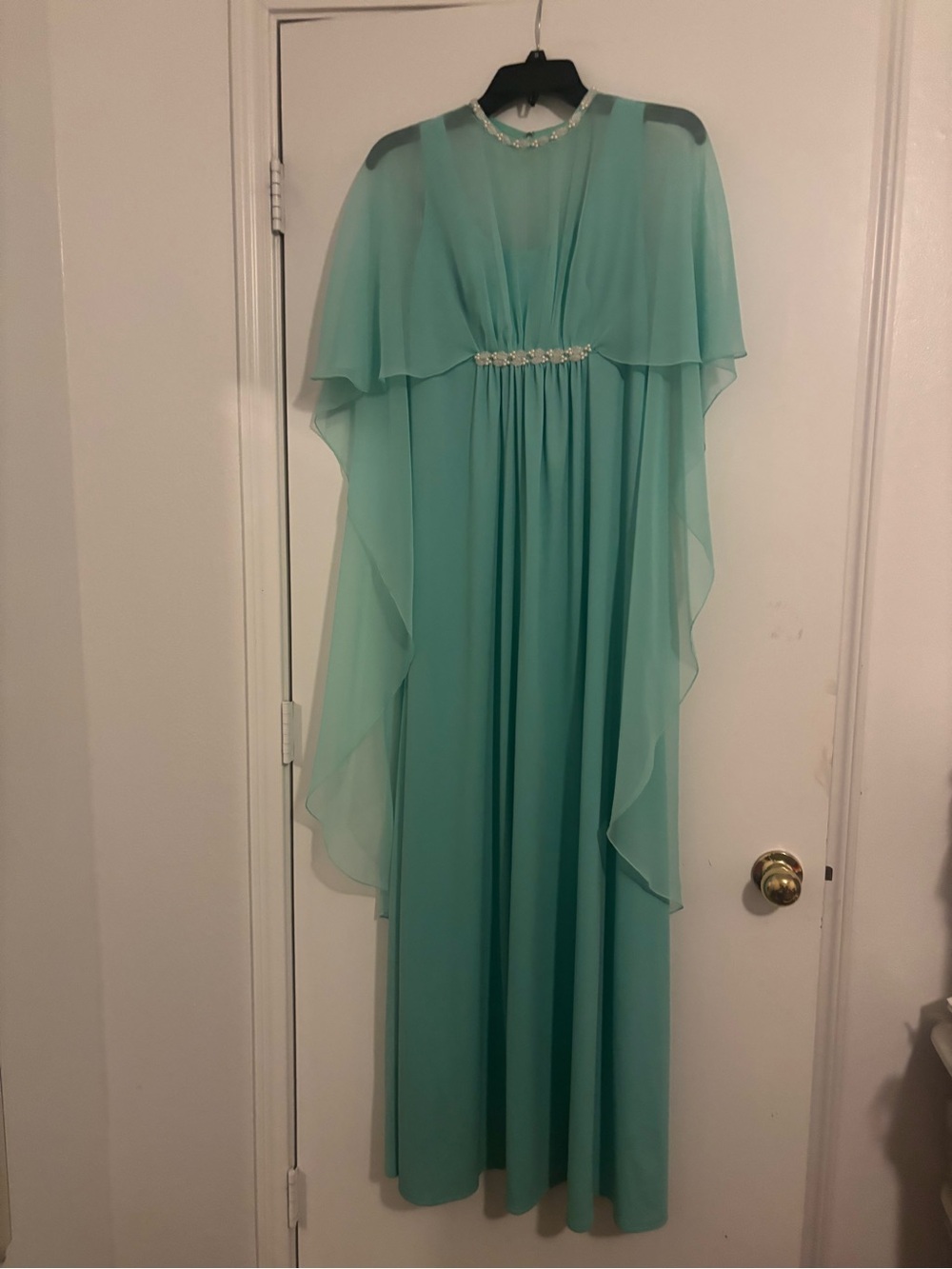 Vintage Elegant Aqua Evening Dress with Beaded Waist